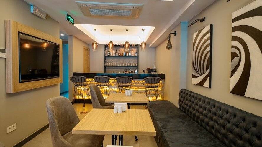 Alesta Midtown