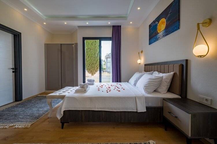 Sunrise City Residence