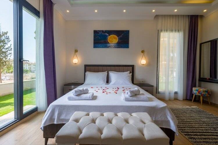 Sunrise City Residence