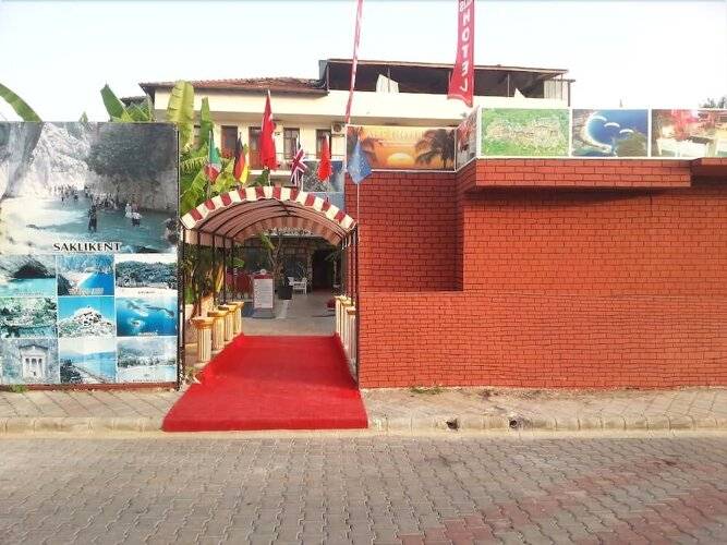 Alis Hotel