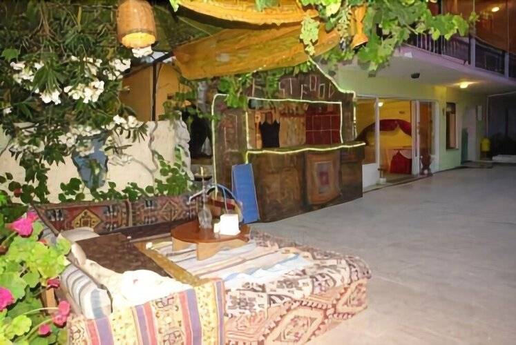Alis Hotel