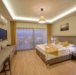 $item['hotel']['name']