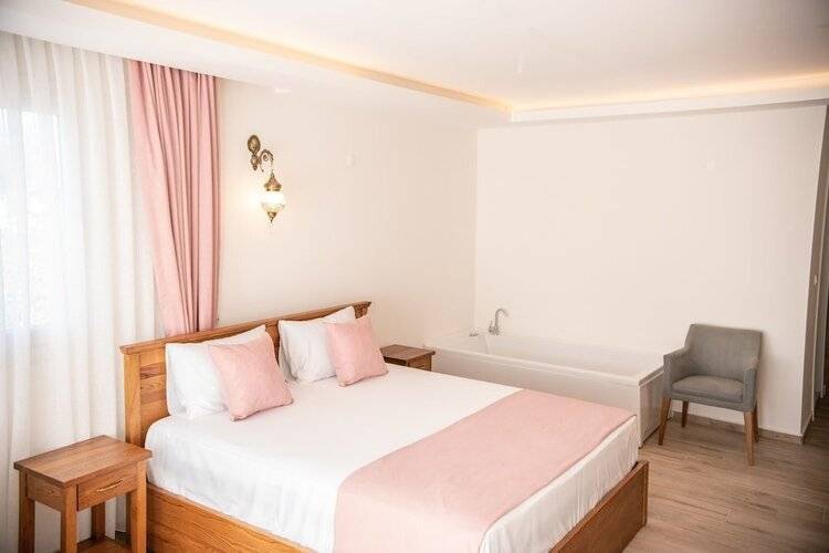 Infinity Ruby Hotel