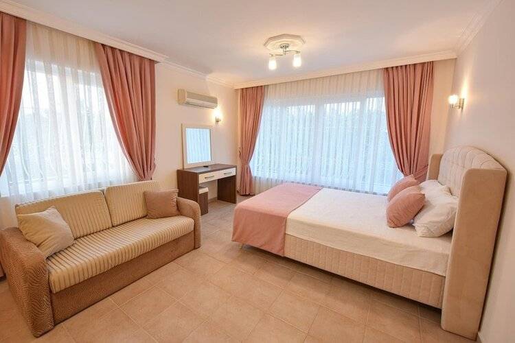 Infinity Ruby Hotel
