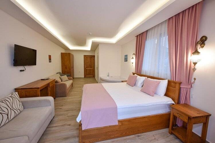 Infinity Ruby Hotel