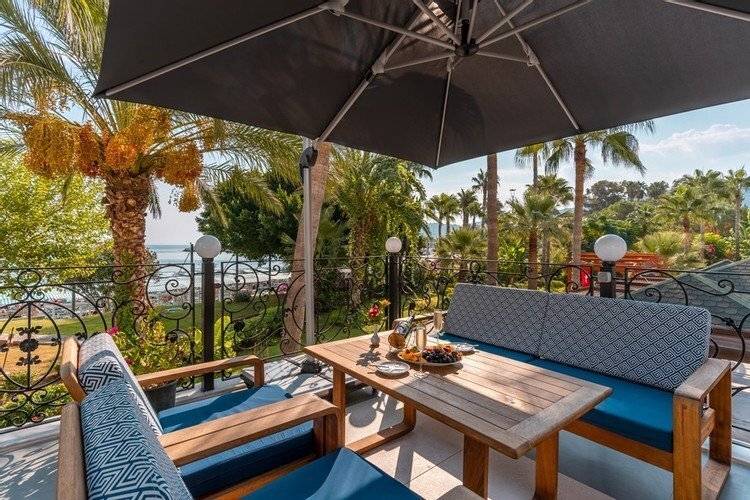 Lancora Beach Hotel