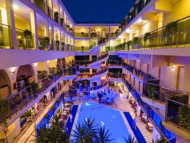 Lancora Beach Hotel