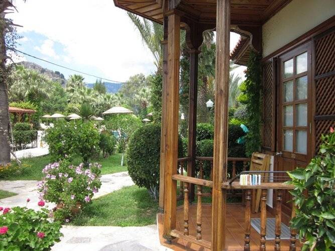 Asur Hotel & Aparts & Villas