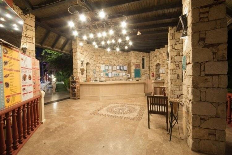 Grand Aquarium