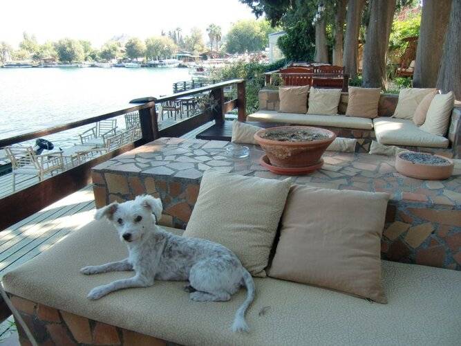 Happy Caretta Hotel