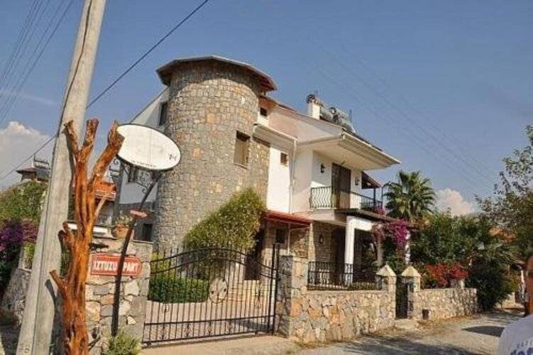 Iztuzu Exclusive