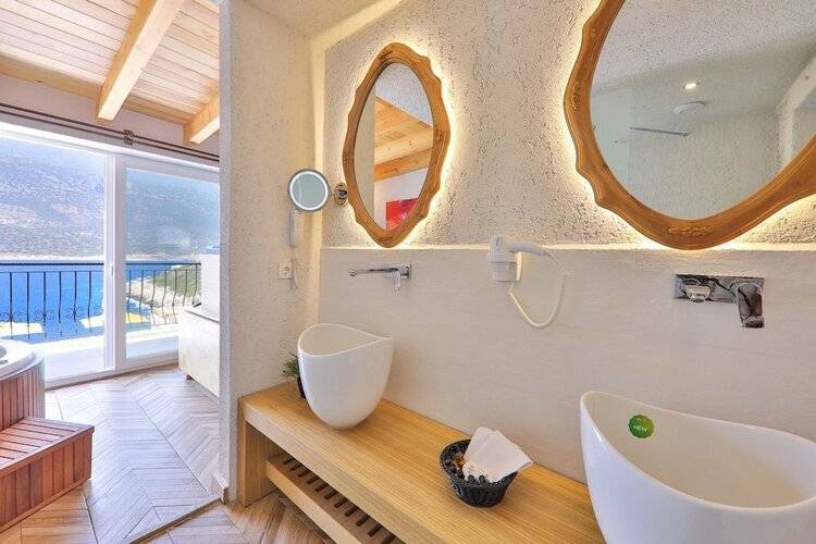 Atalante Hotel