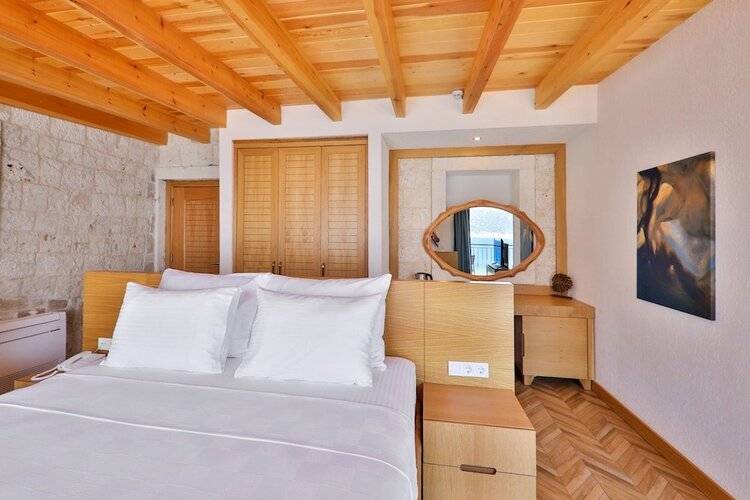 Atalante Hotel