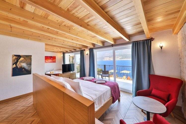 Atalante Hotel