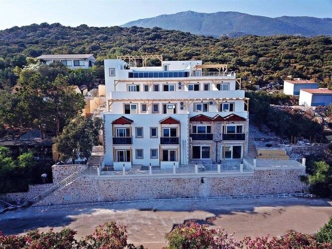 Blue Island Luxury Hotel (Adults Only 17+)