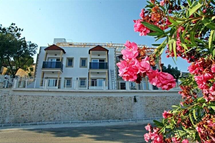 Blue Island Luxury Hotel (Adults Only 17+)
