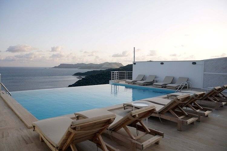 Blue Island Luxury Hotel (Adults Only 17+)