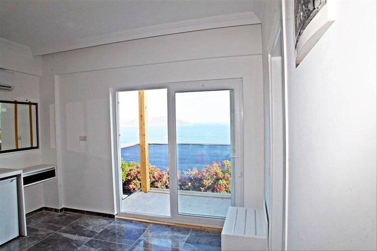 Blue Island Luxury Hotel (Adults Only 17+)