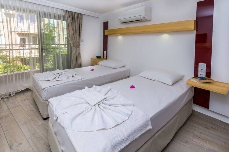 Defne Hotel