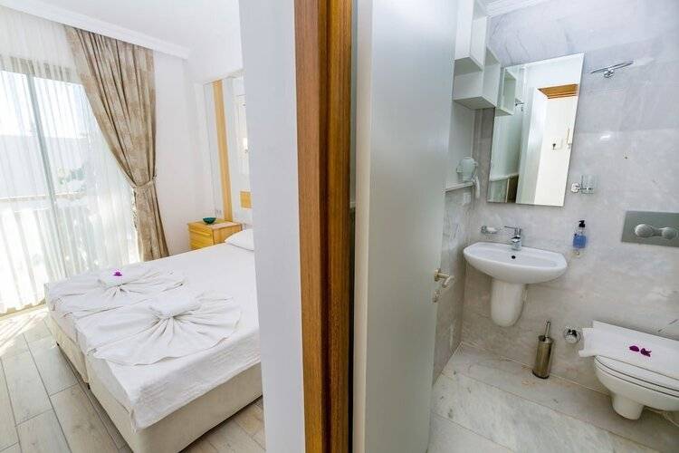 Defne Hotel