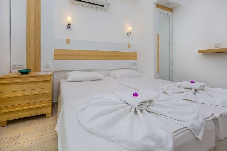 Defne Hotel