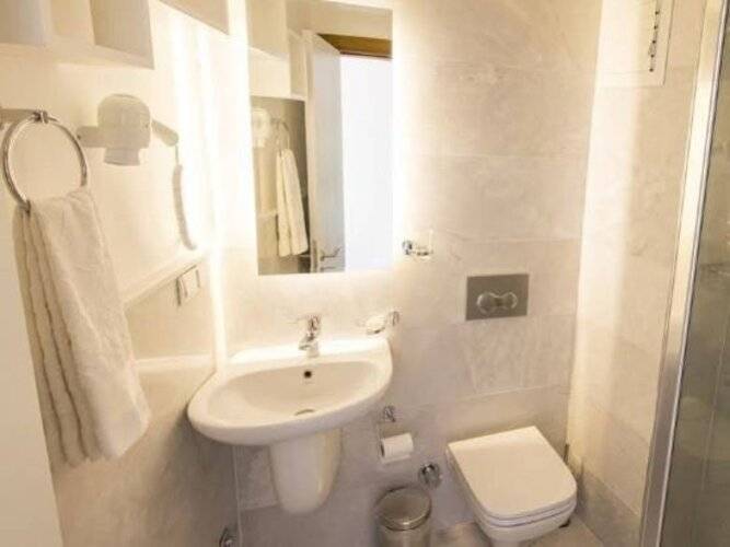 Defne Hotel