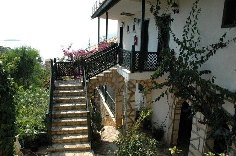 Arpia Hotel