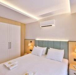 $item['hotel']['name']