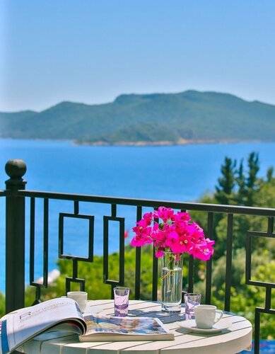 Lale Hotel
