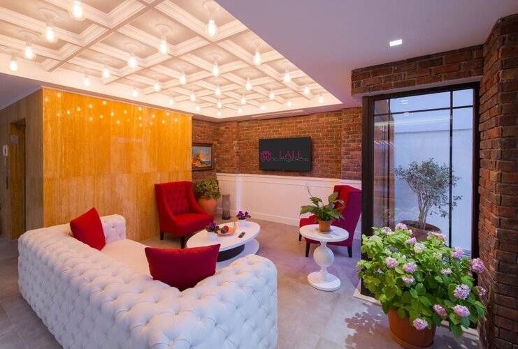 Lale Hotel