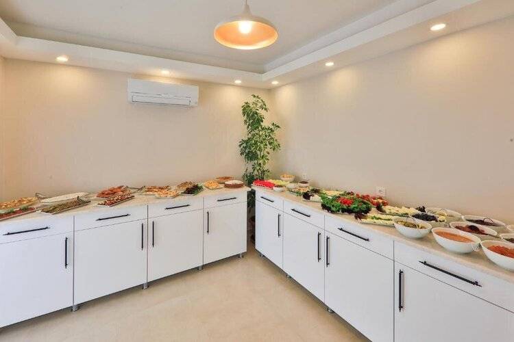 Lora Kas Otel