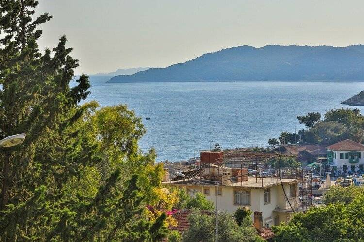 Lora Kas Otel