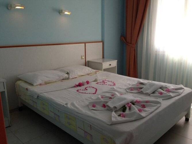 Golden Moon Apart Hotel