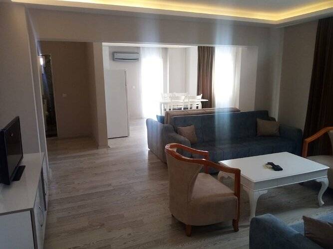 Silver Tower Residence