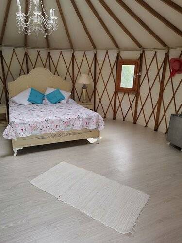 Yol Glamping Hotel Retreat Center
