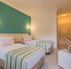 $item['hotel']['name']