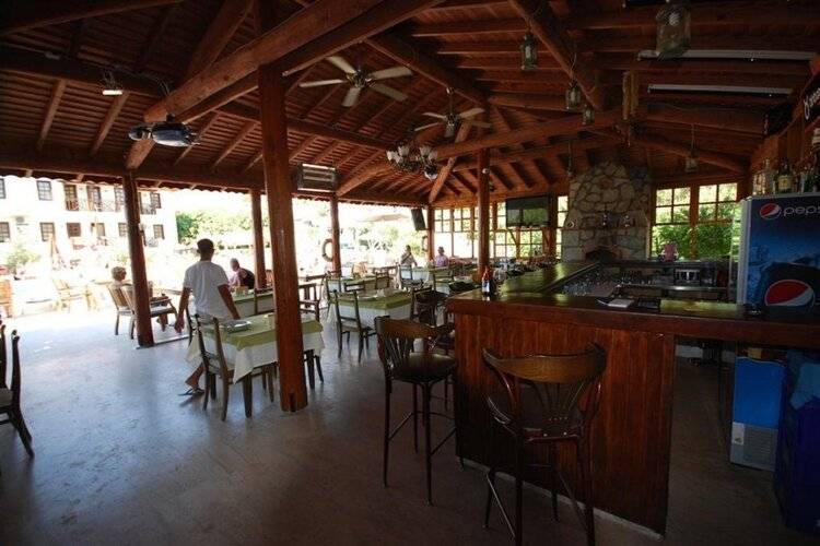 Saray Hotel