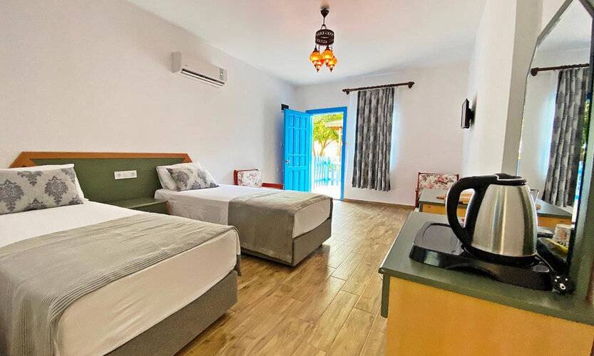 Zehra Tatil Köyü - Alkolsüz Herşey Dahil