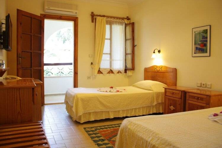 Toloman Hotel & Apartments