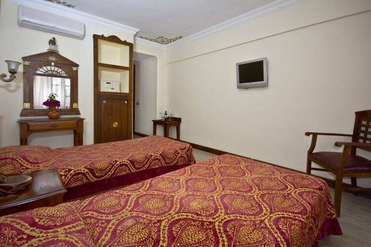 Sah Hotel