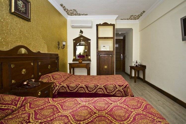 Sah Hotel