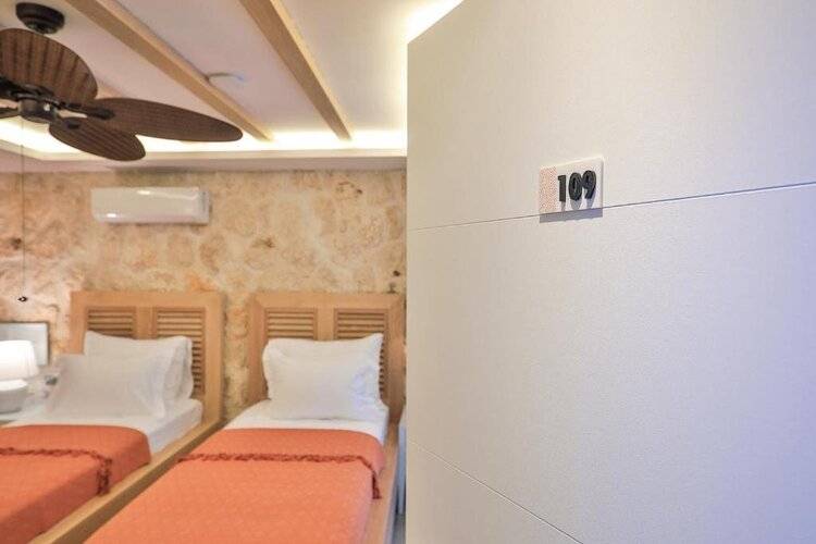Kalkan Saray Suites (Adults Only 15+)