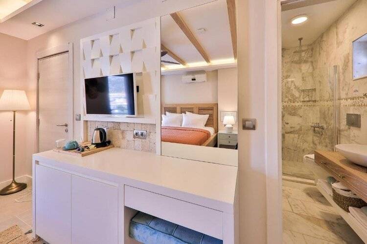 Kalkan Saray Suites (Adults Only 15+)