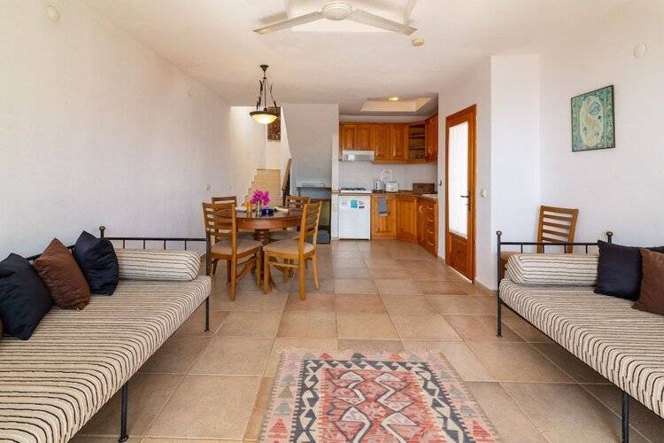 Korsan Apartments