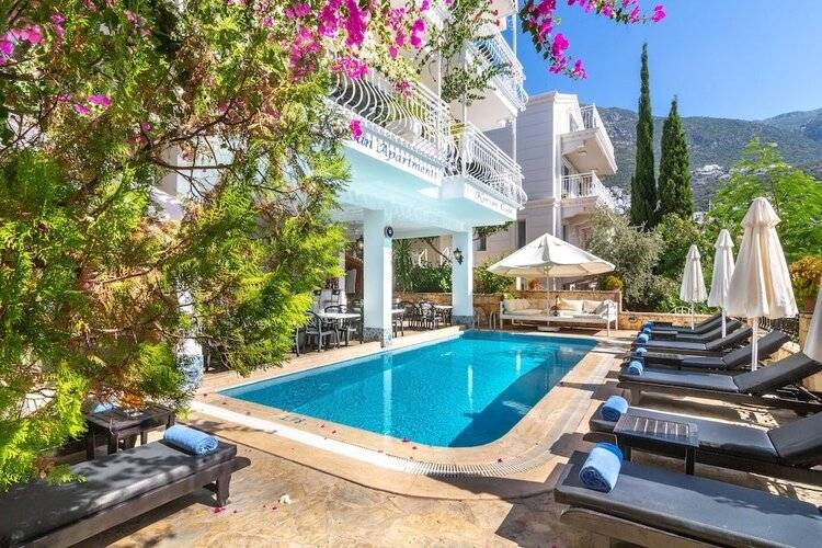 Korsan Apartments