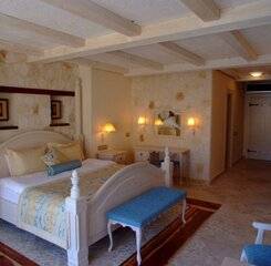$item['hotel']['name']