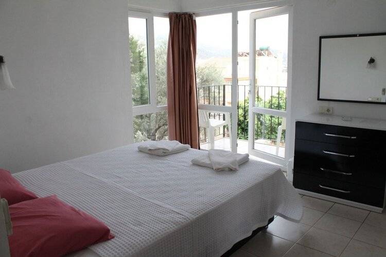 Lizo Hotel
