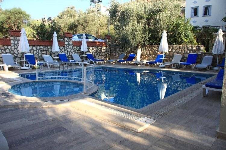 Lizo Hotel
