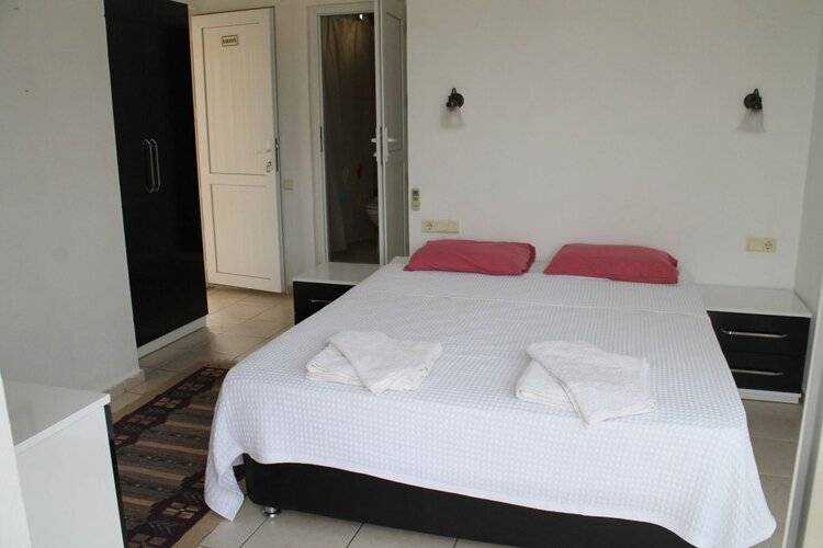 Lizo Hotel