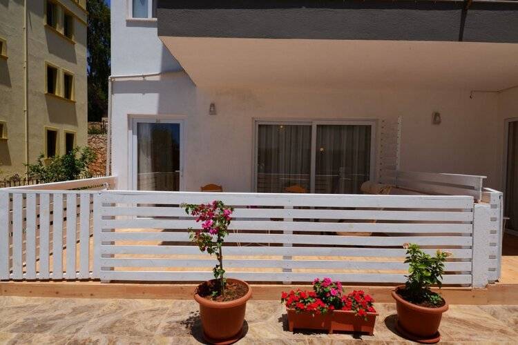 Neruda Pension